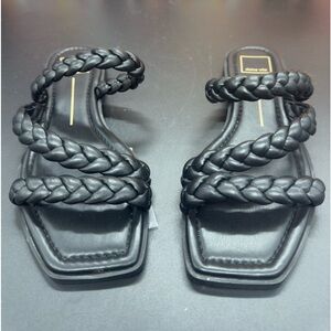 Dolce Vita IMAN Sandals in Black SZ7